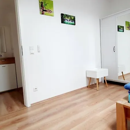 Appartamento Moderne , Helle Ferienwohnung Mit Balkon In
