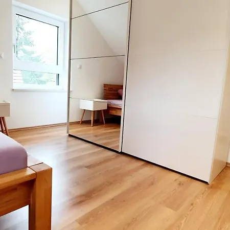 Διαμέρισμα Moderne , Helle Ferienwohnung Mit Balkon In Μόναχο